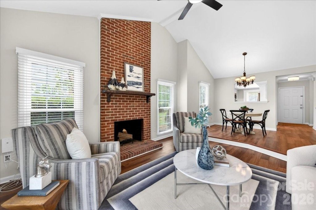 9227 N Vicksburg Park Court