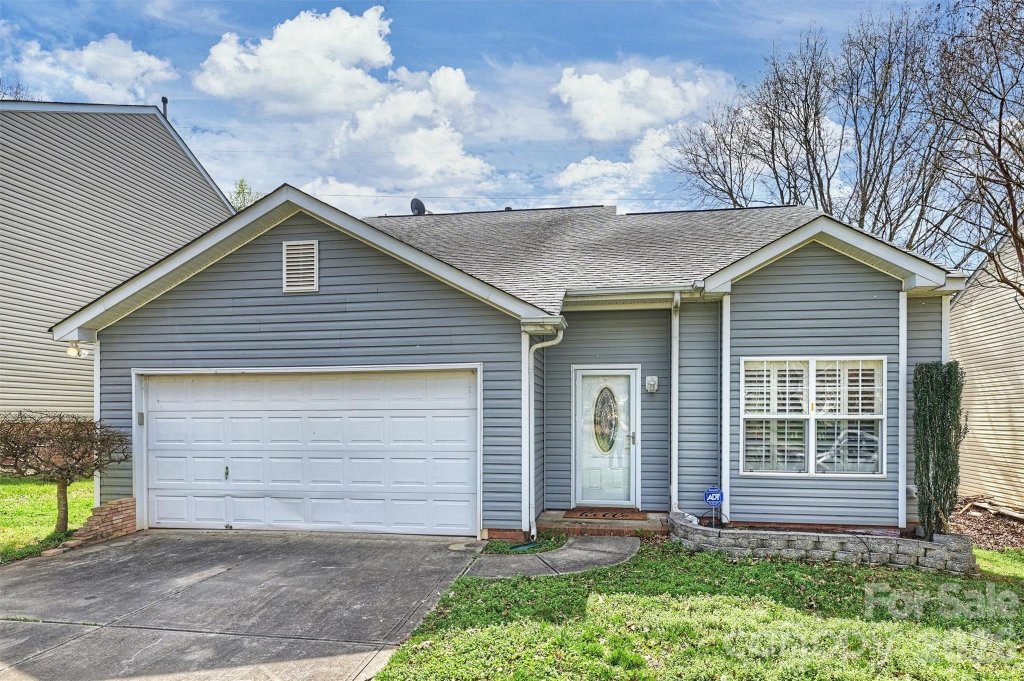 1230 Winding Path Road