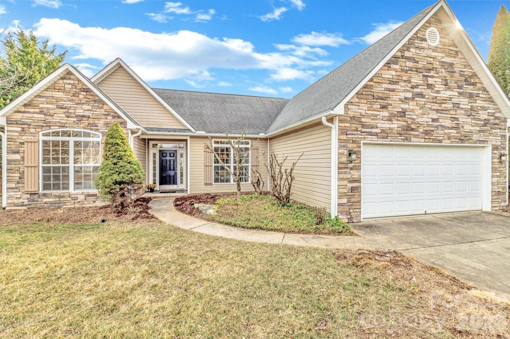 Riverstone, Fletcher community