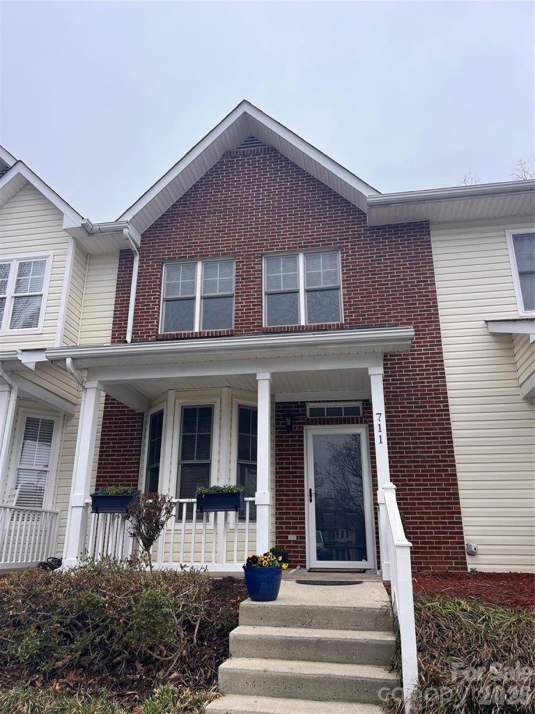 711 Stone Village Drive