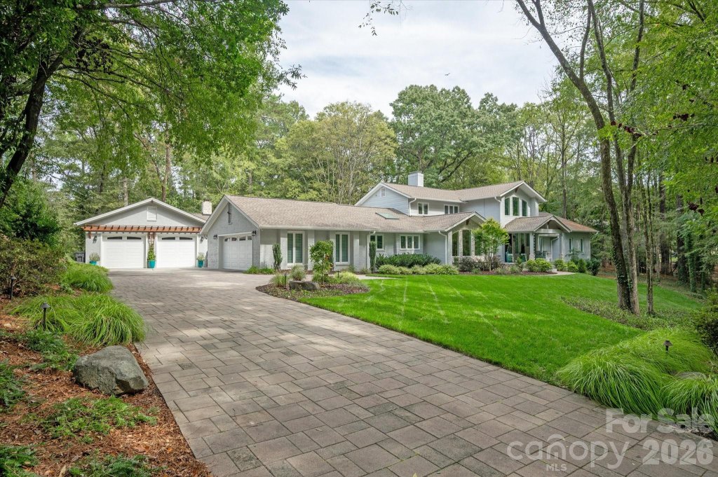 Pellyn Wood, Charlotte community