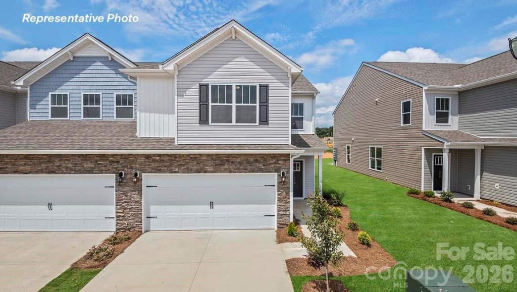 Skybrook Corners, Huntersville community