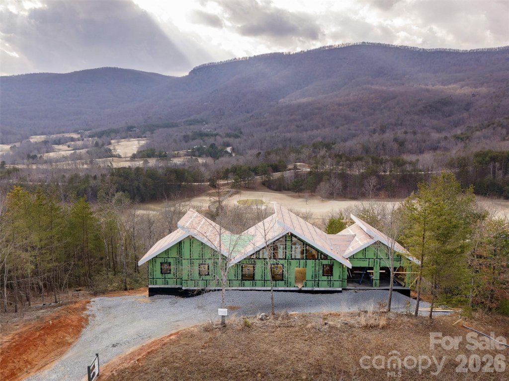 Brights Creek, Mill Spring community