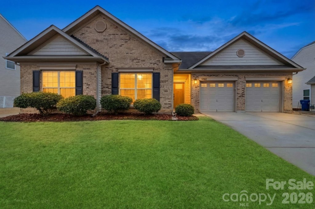 Shannon Vista, Waxhaw community