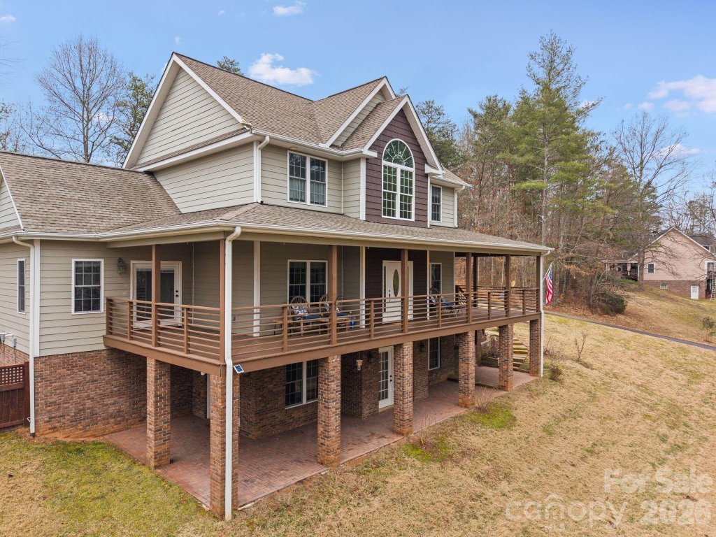 Johnson Farms, Weaverville community