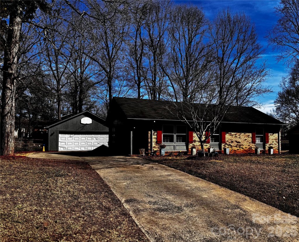 10101 Arbordale Avenue