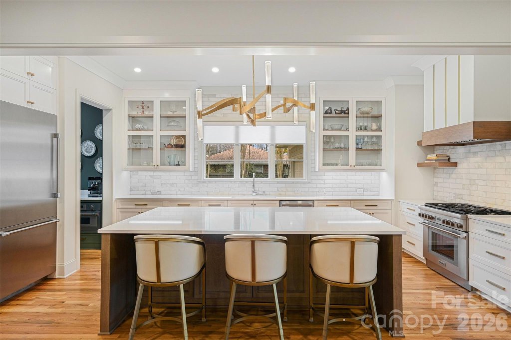 1312 Hazelhurst Avenue