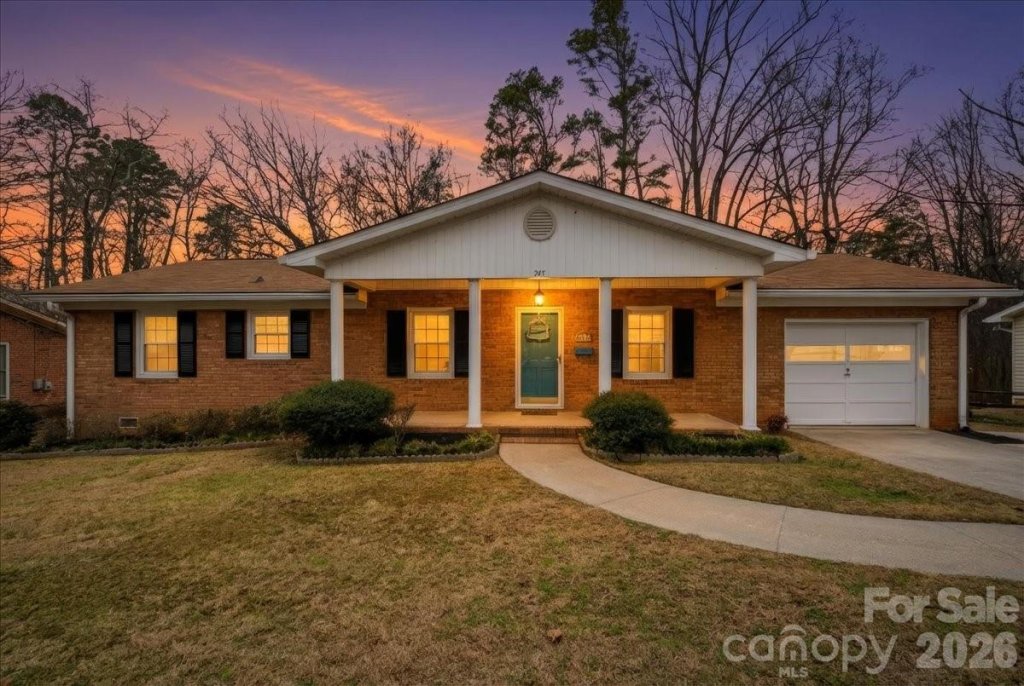 Gibson Village, Concord community