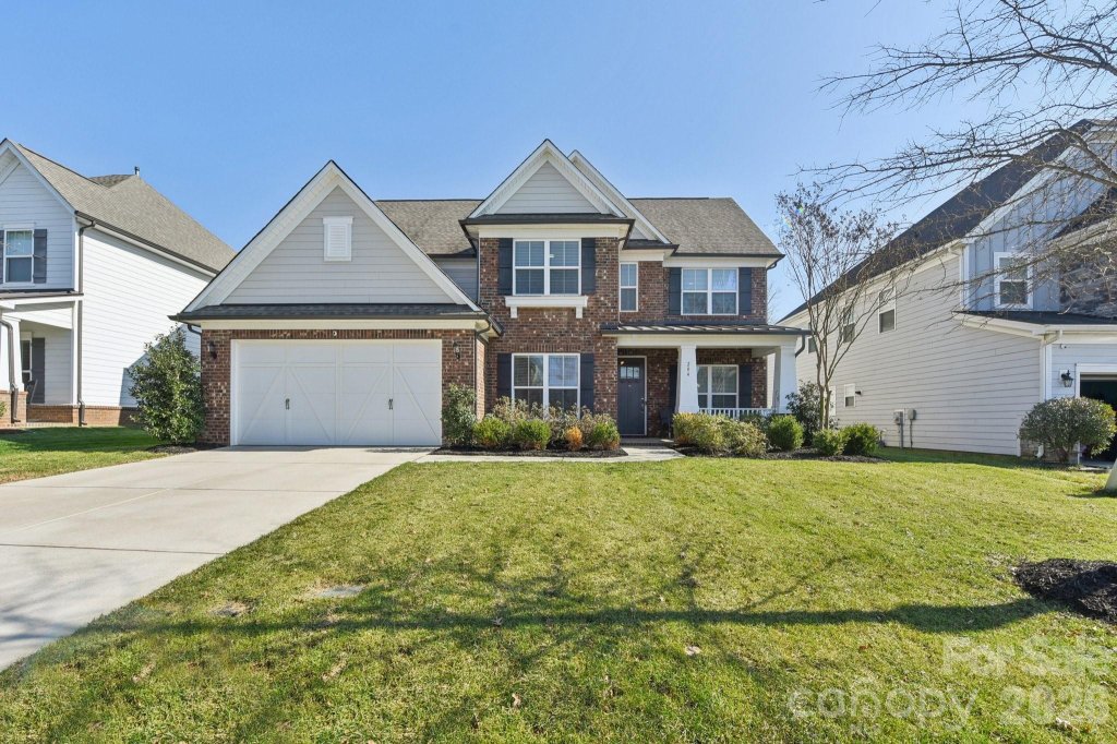 204 Hampton Trail Drive