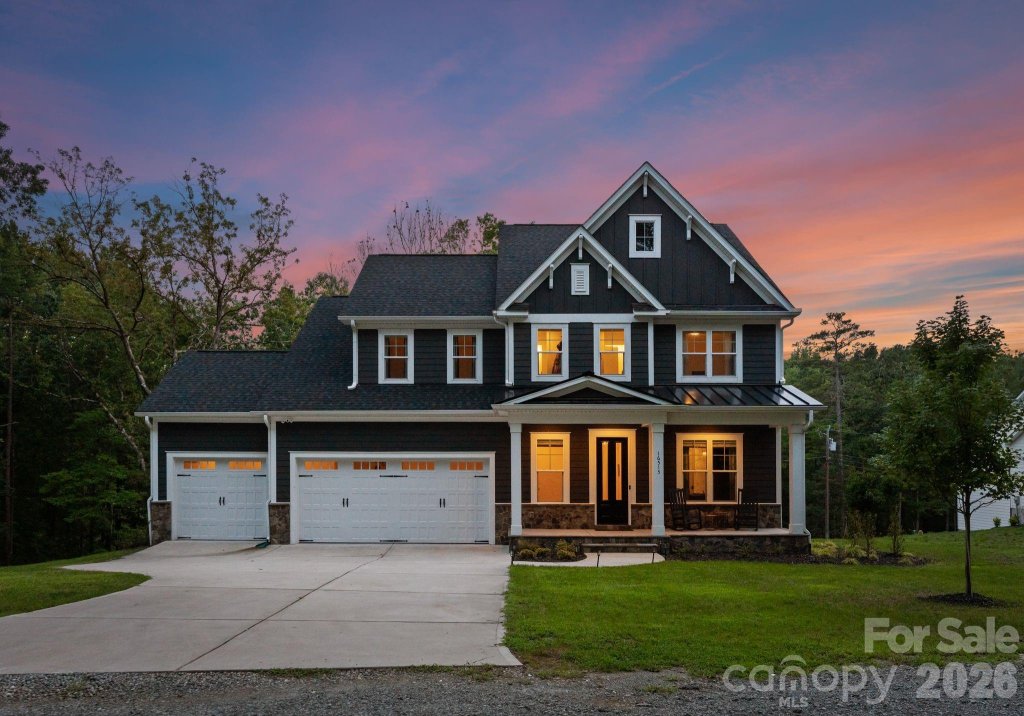 Rivers Edge, Charlotte community