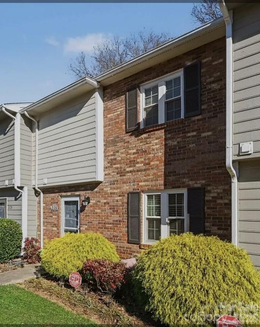 Heathstead, Charlotte community