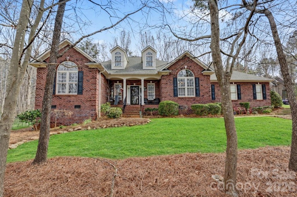 Shavenders Bluff, Mooresville community