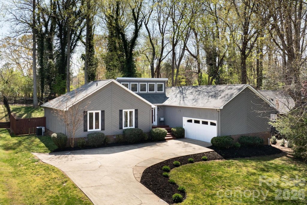 3489 Lake Shore Road