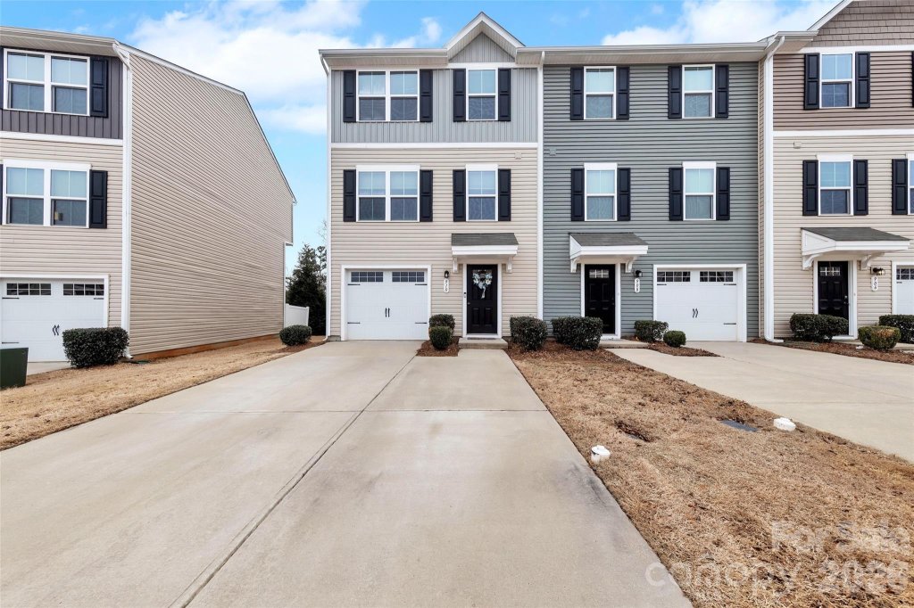 910 Taybyn Road