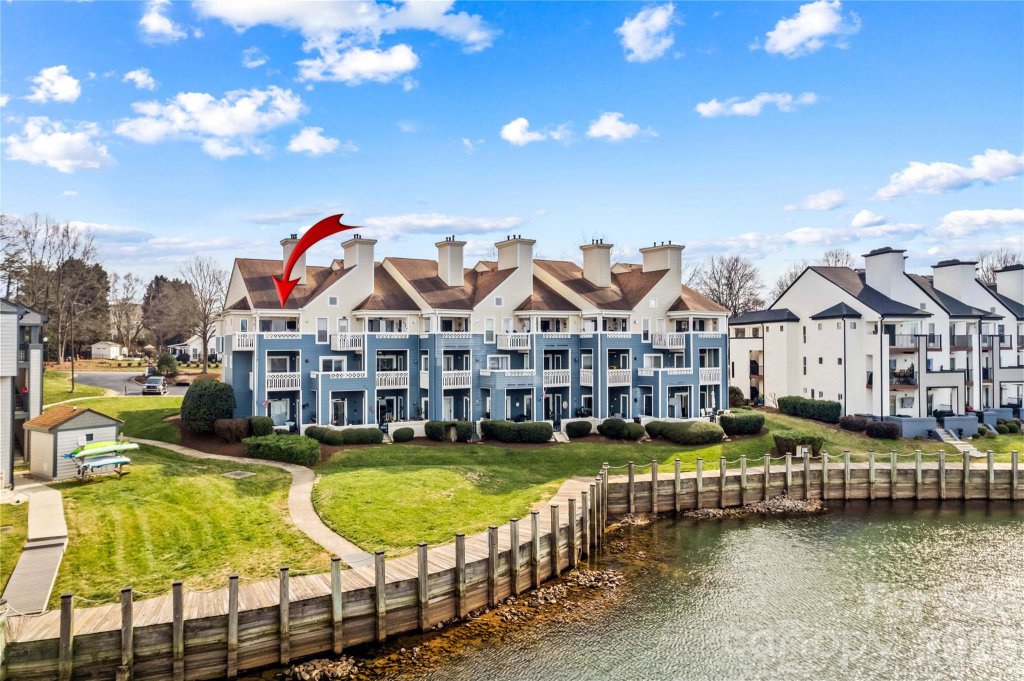 Shelter Cove, Cornelius community