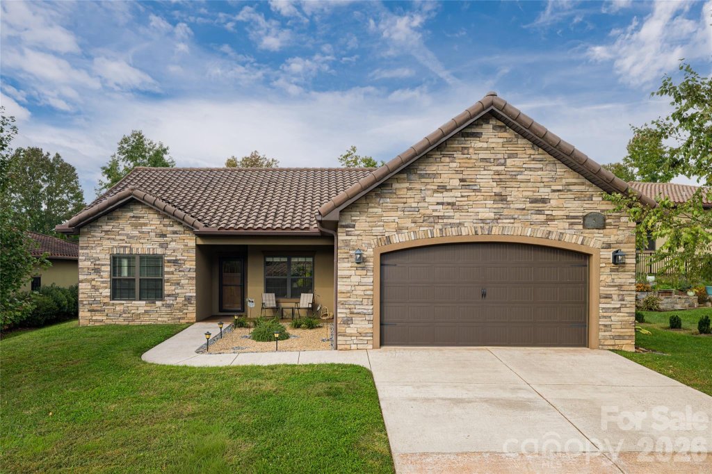 Bonito Ocaso In Crowell Farms, Asheville community