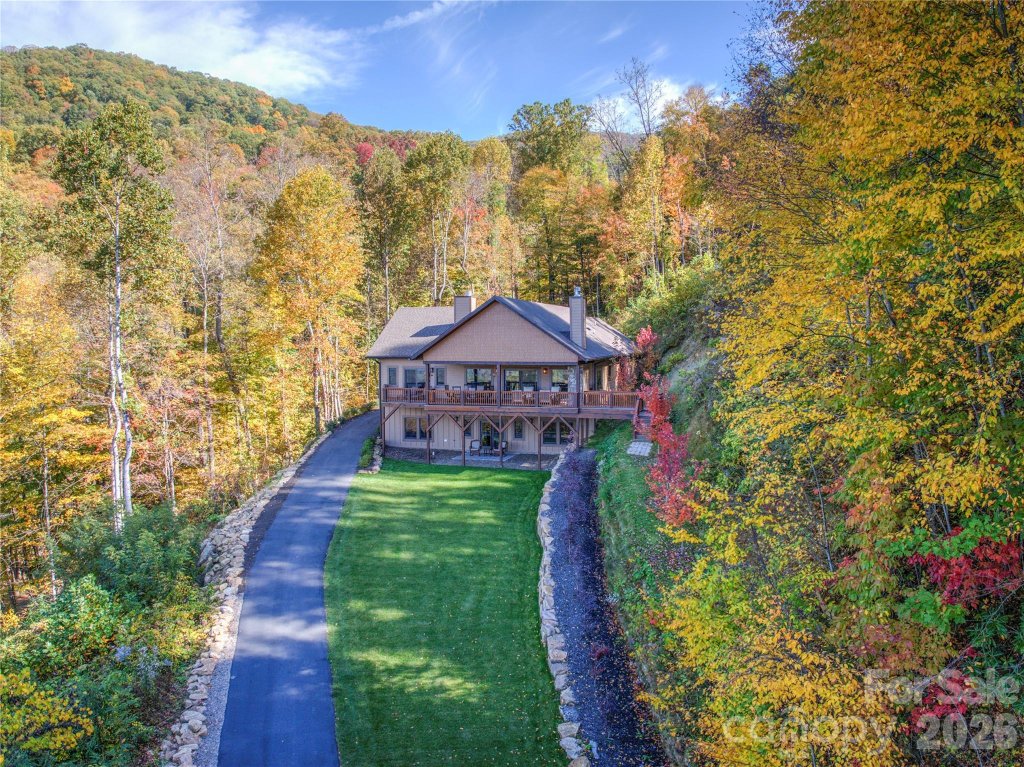 Sanctuary Cove, Waynesville community