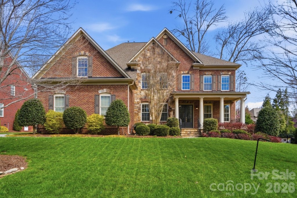 1004 Sultana Lane