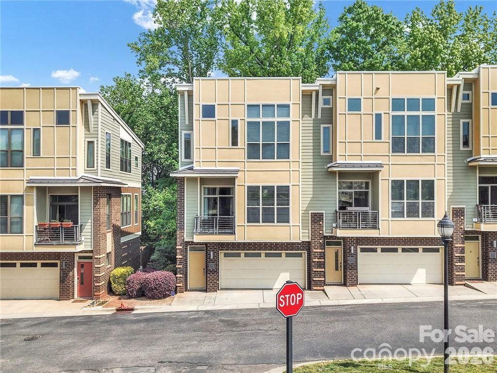 435 Steel Gardens Boulevard