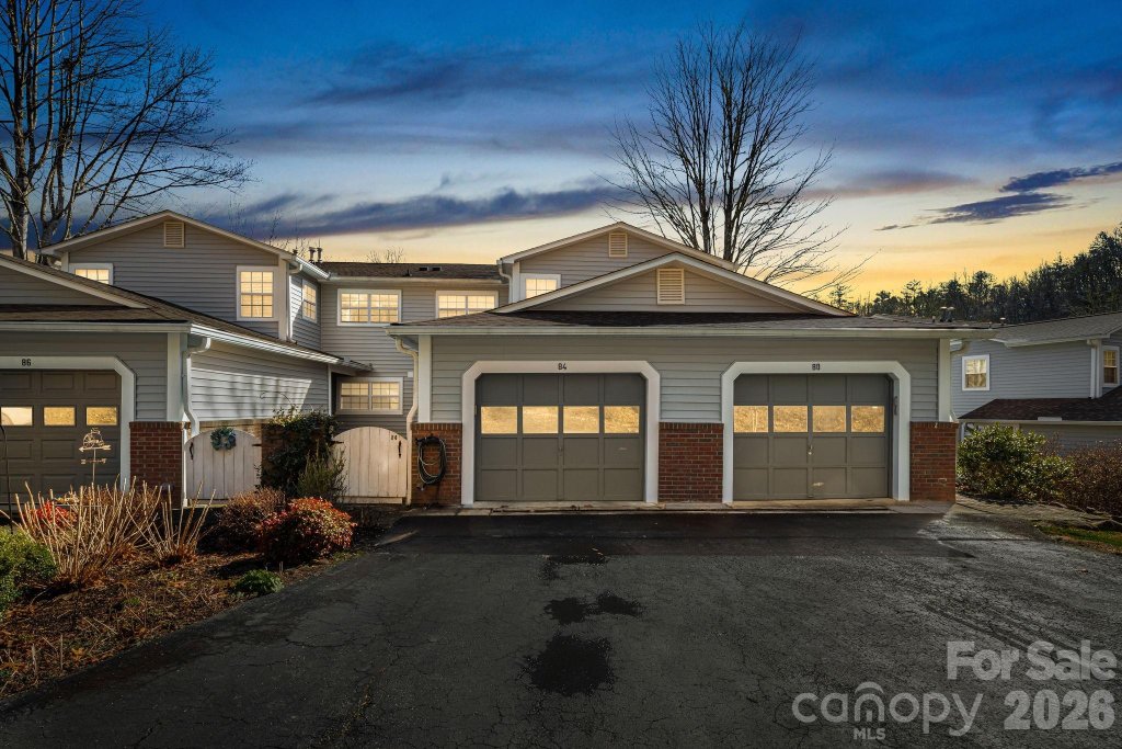 Waterford Place, Brevard community