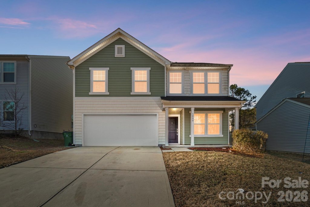 Lower Riverpointe, Charlotte community