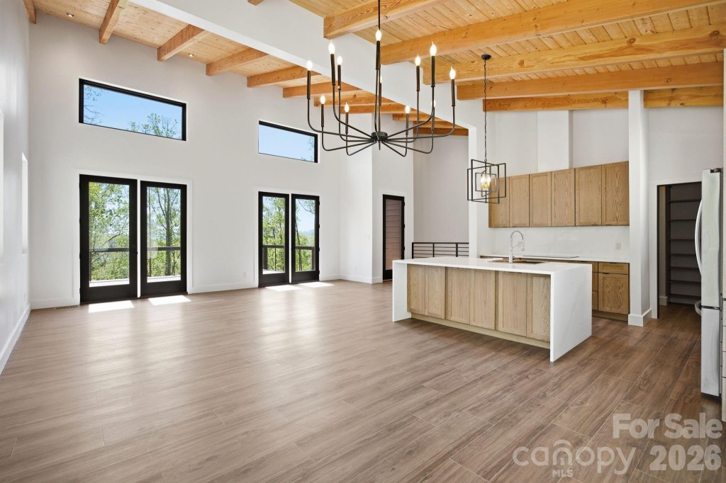 Beechwood Lakes, Hendersonville community