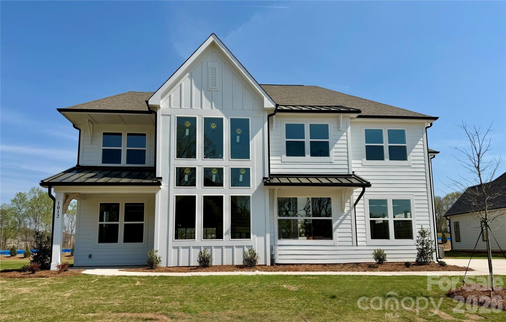 1012 Courtney Lane