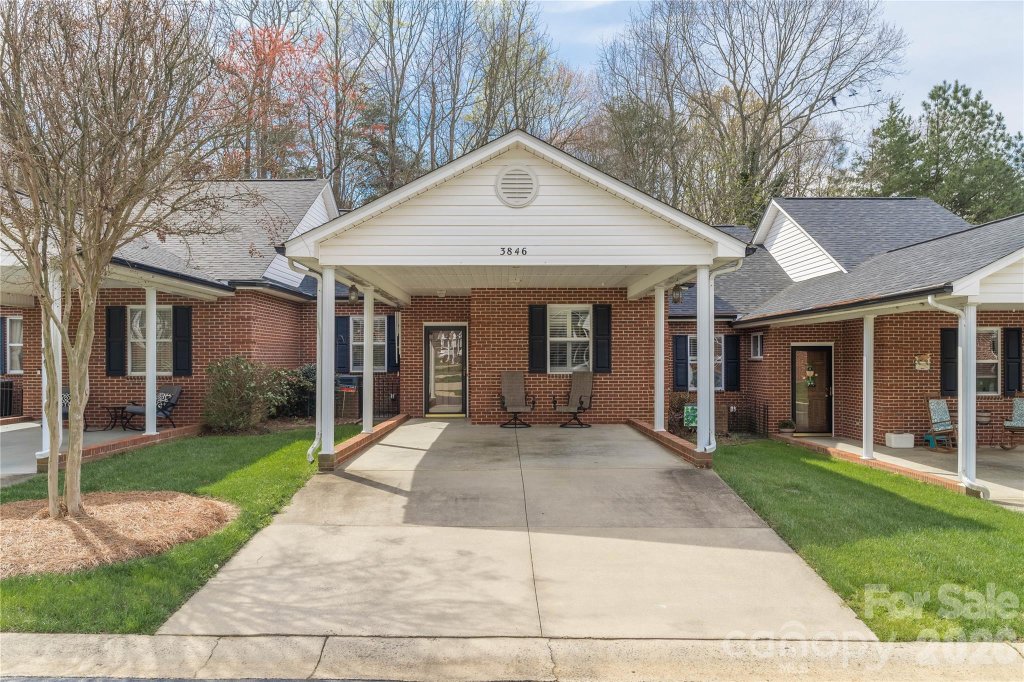 3846 Azalea Trail