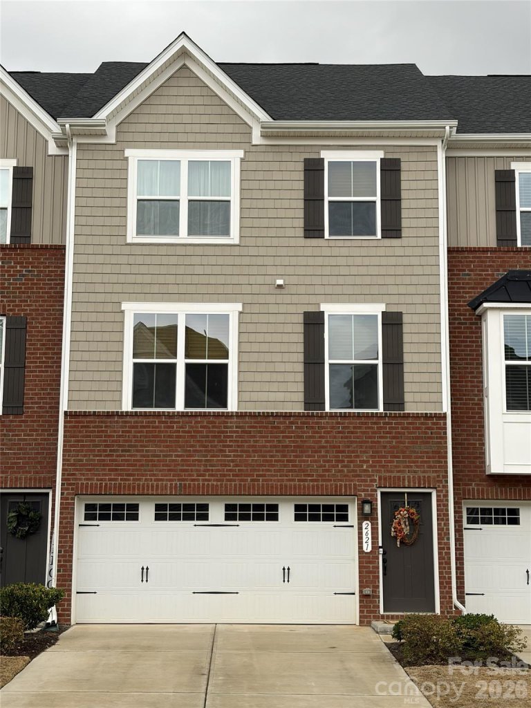 2621 Grantham Place Drive