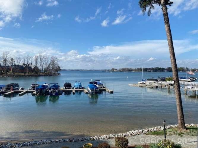 Harborgate, Cornelius community