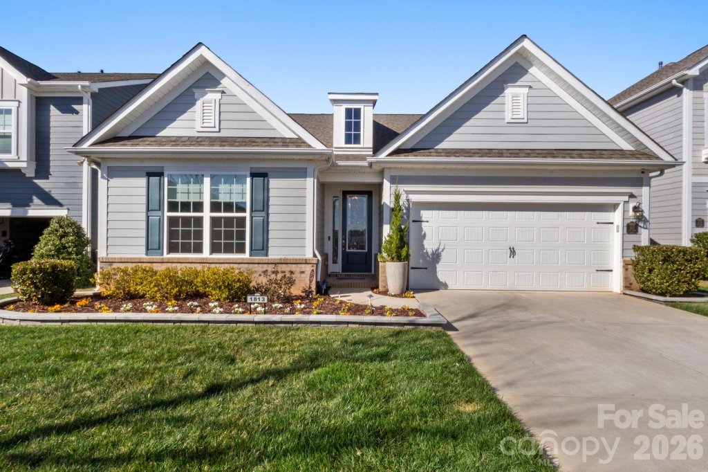 1813 Top Flight Drive