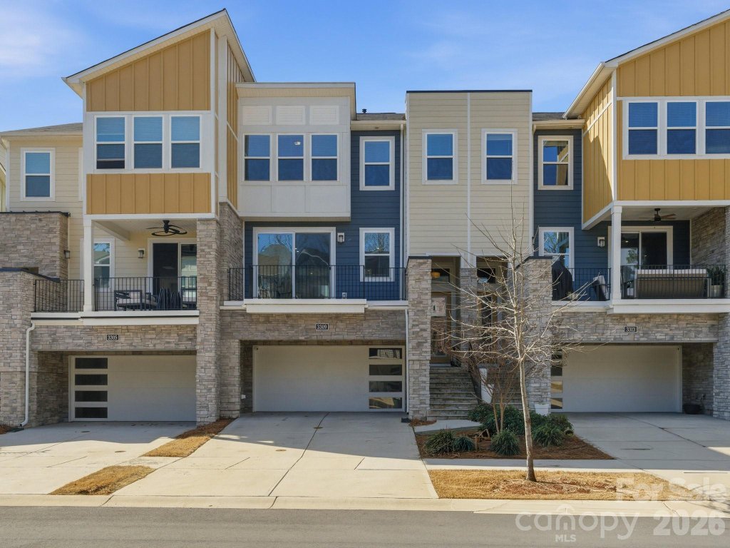 Aria At The Park, Charlotte community