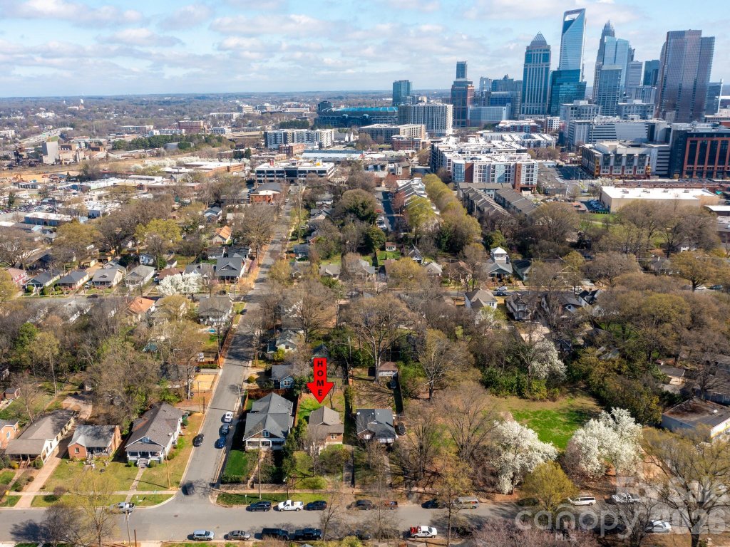 244 W Kingston Avenue