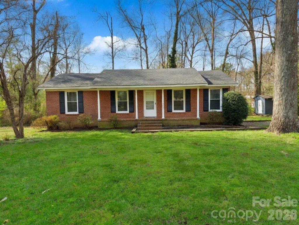 1615 Norris Drive
