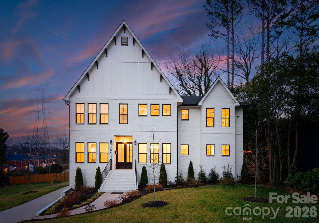 621 Poindexter Drive