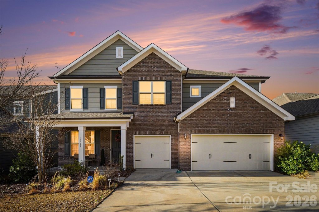 Beckett Cove, Charlotte community