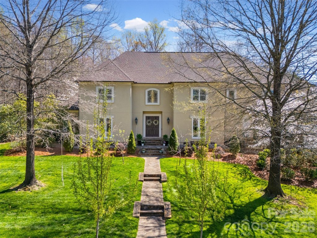 Firethorne, Marvin community