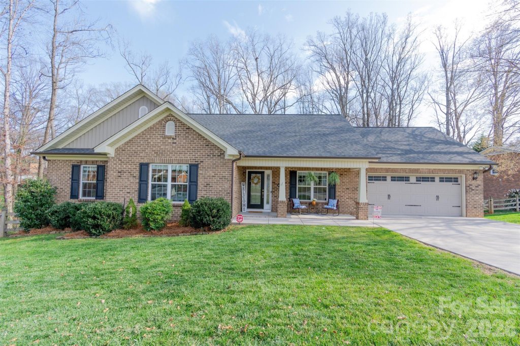 Meadowbrook, Clemmons community