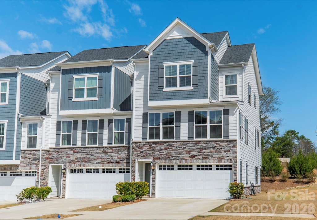963 Portrush Lane
