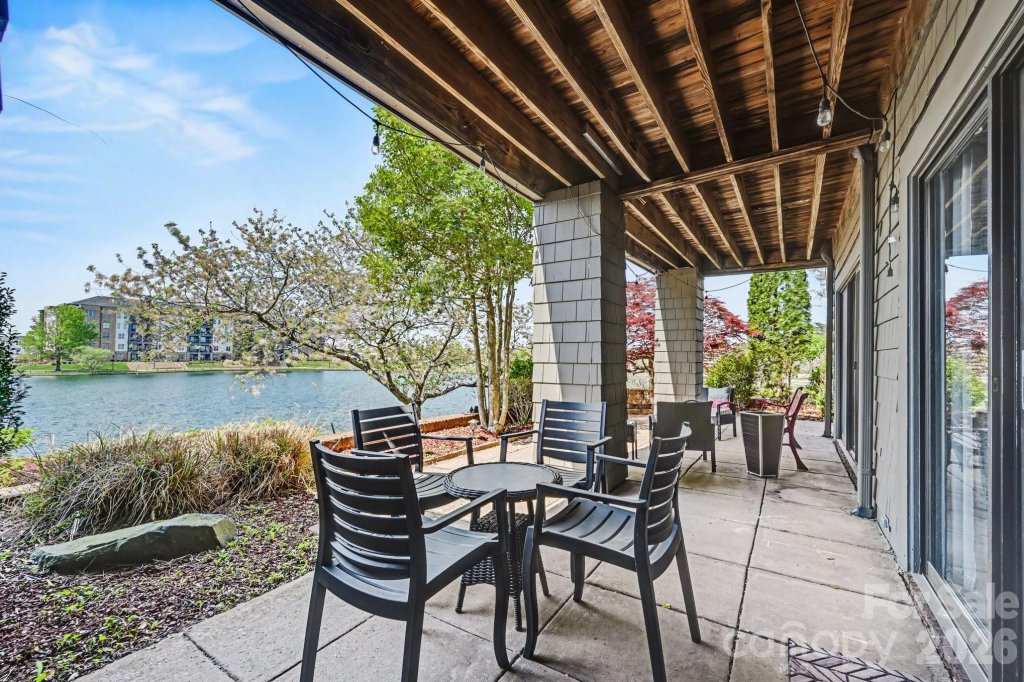 9041 J M Keynes Drive