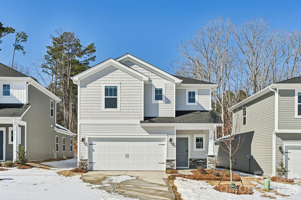 426 Luna Lane