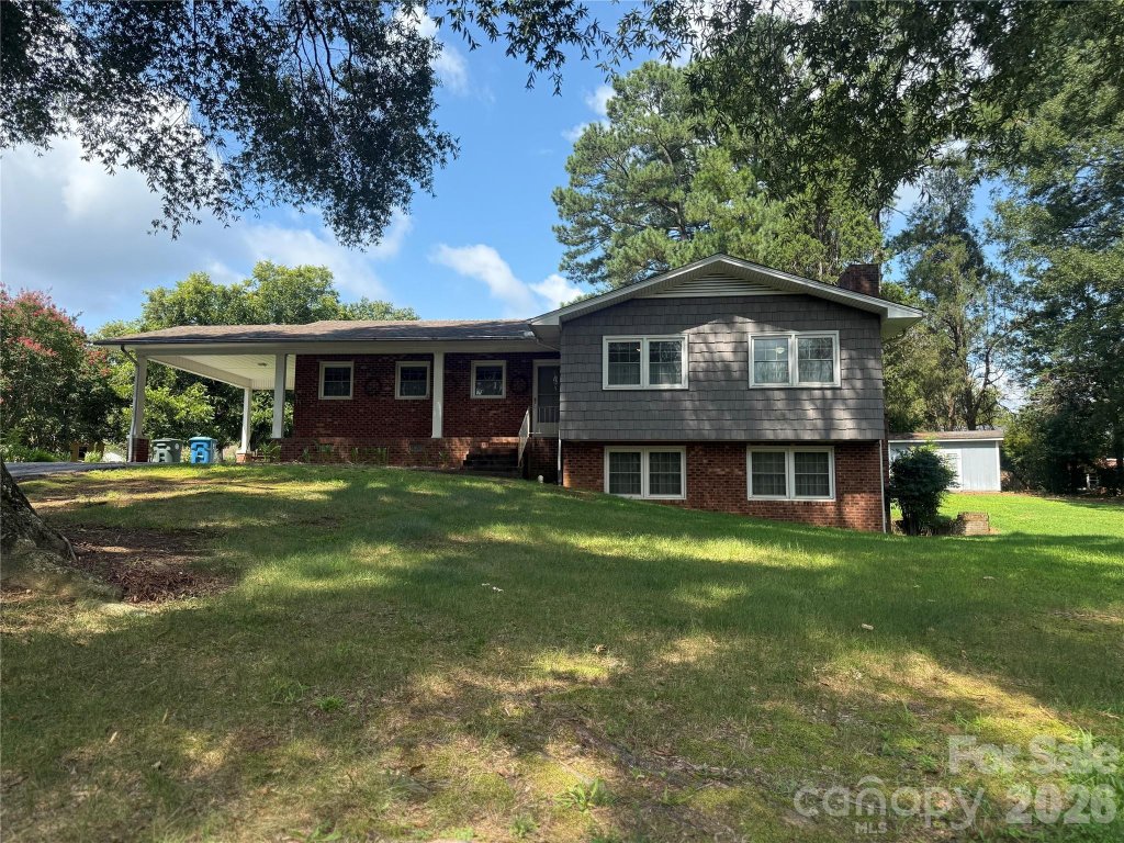 150 Magnolia Circle
