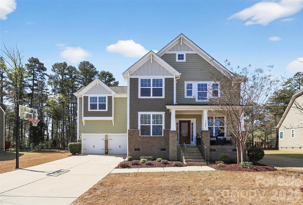 Southern Trace, Charlotte community