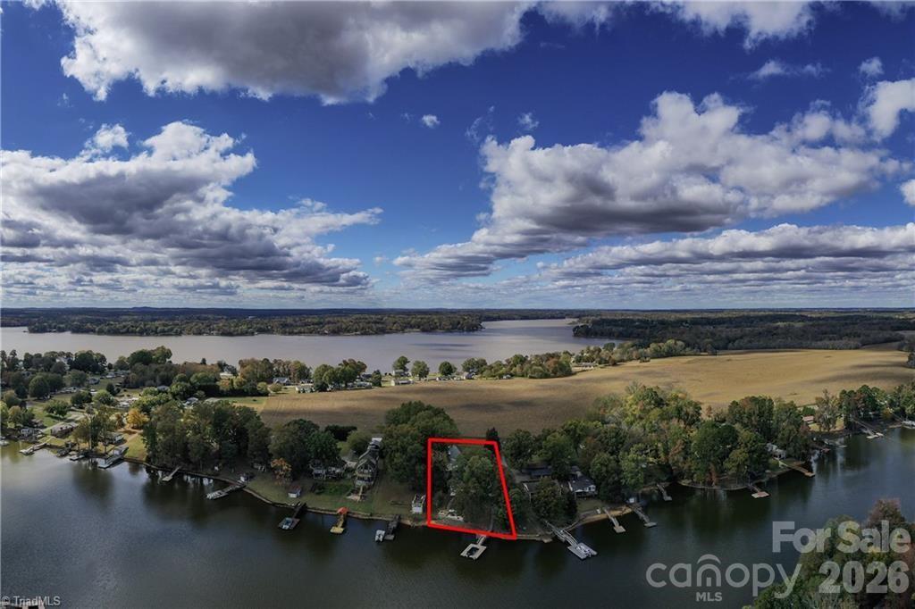 High Rock Lake, Lexington community