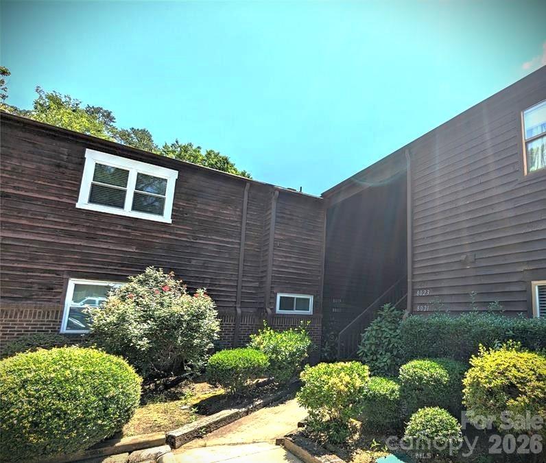 8137 Cedar Glen Drive