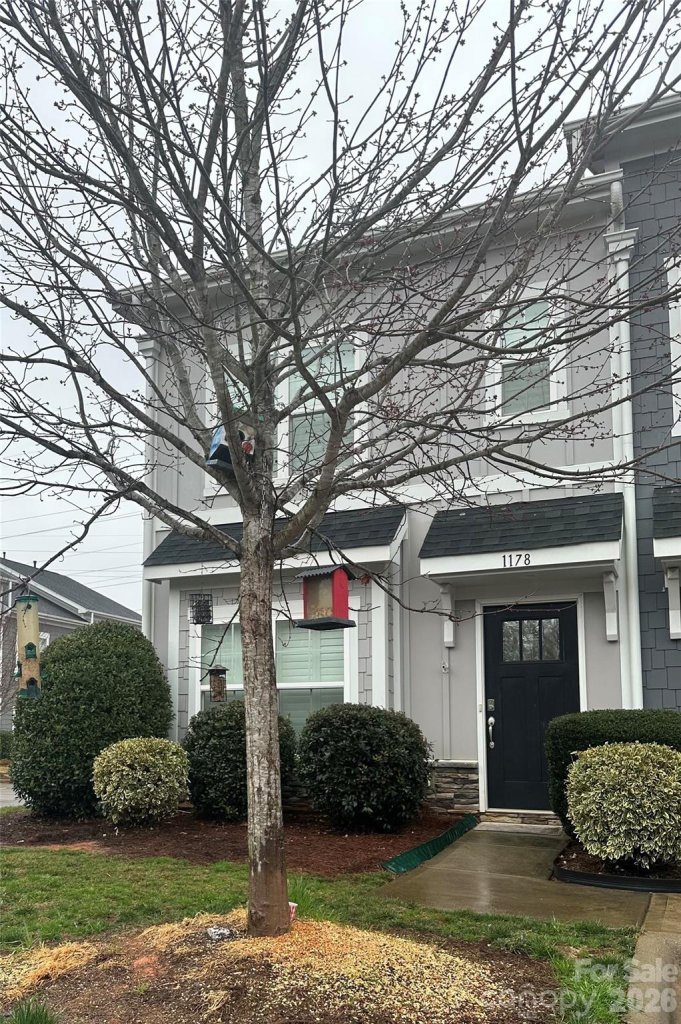 Westport Lakeside, Denver community