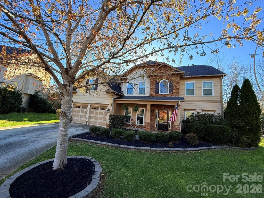 Briarcrest, Waxhaw community