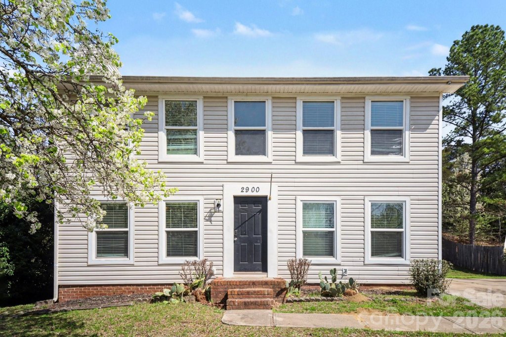 Shelton, Charlotte community