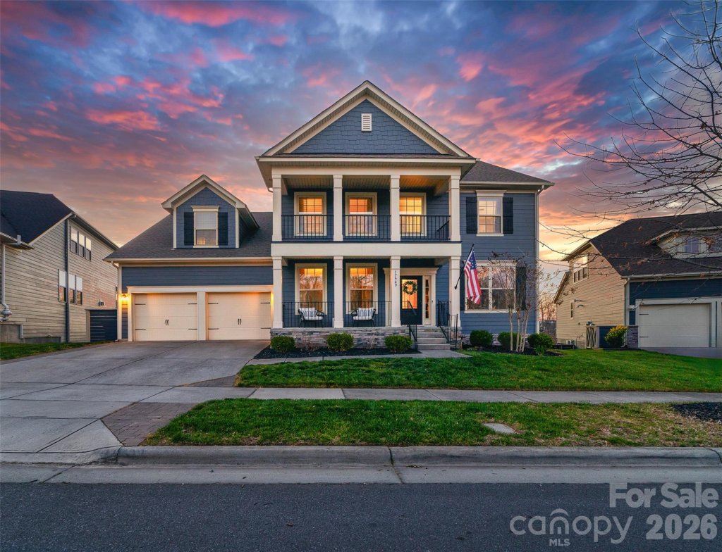 Davidson East, Davidson community