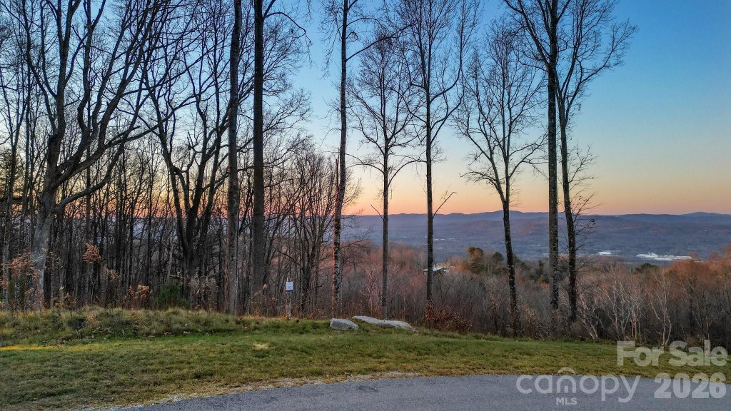 198 Mossy Rock Way 10